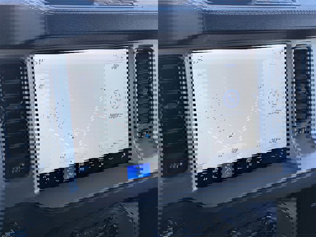 New 2025 Ford Bronco Outer Banks image 40