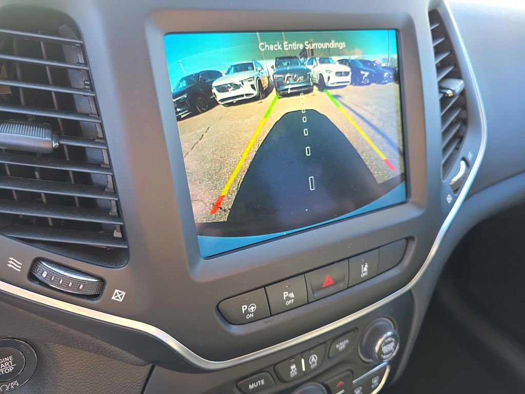 Used 2023 Jeep Cherokee Altitude Lux image 31