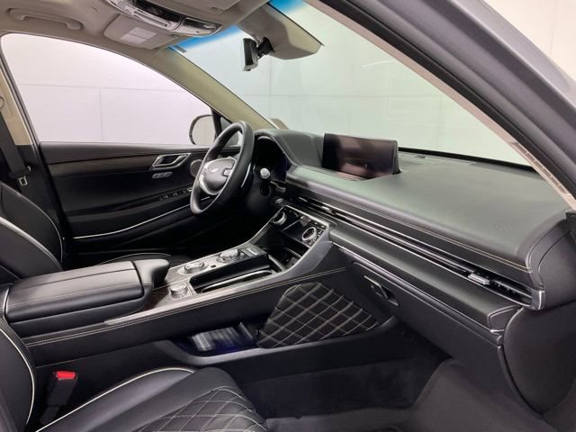 Used 2024 Genesis GV80 3.5T w/ Prestige Package image 30