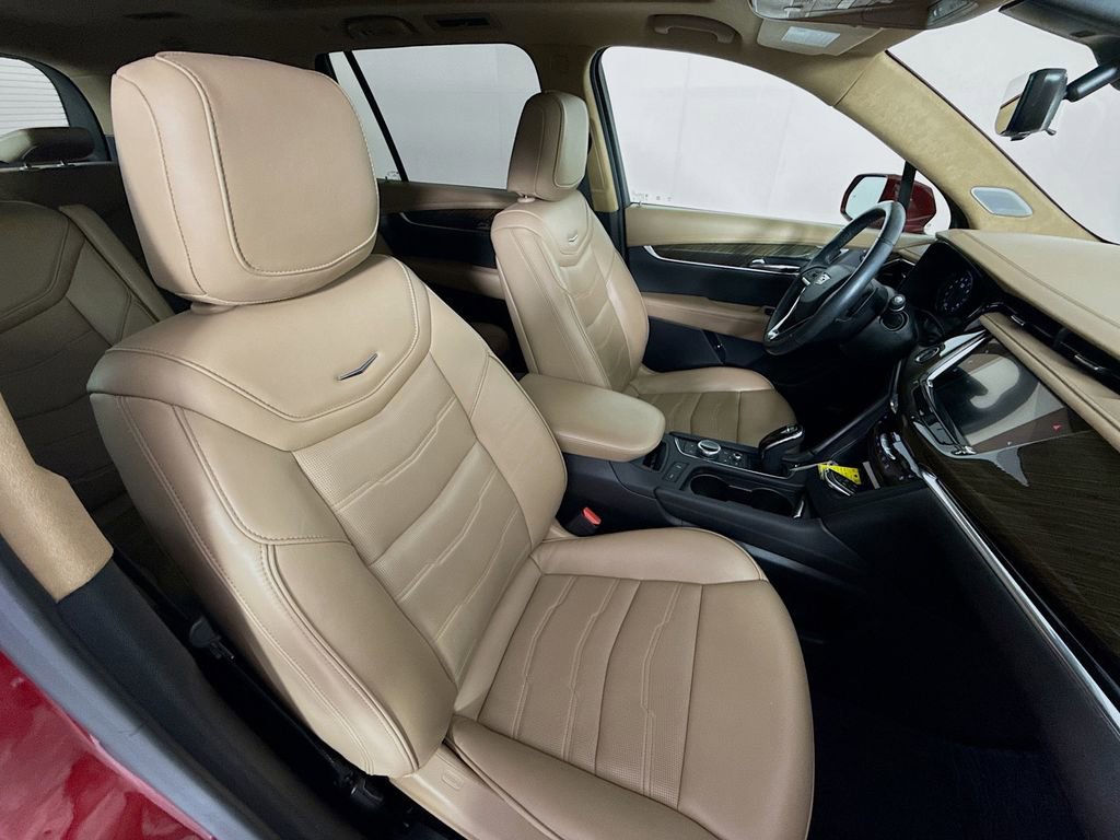 Used 2020 Cadillac XT6 Premium Luxury w/ Platinum Package image 27