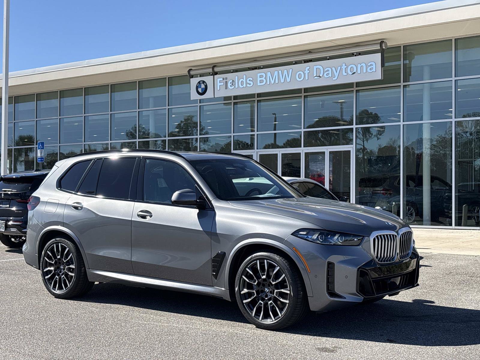 New 2026 BMW X5 xDrive50e w/ M Sport Package