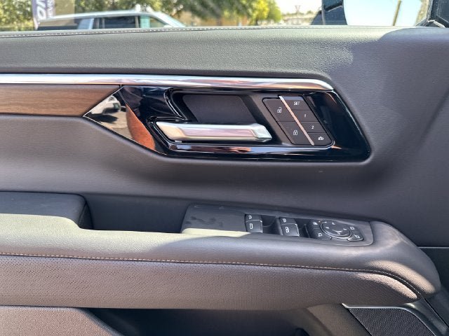 New 2026 Chevrolet Tahoe High Country AWD/4WD image 13
