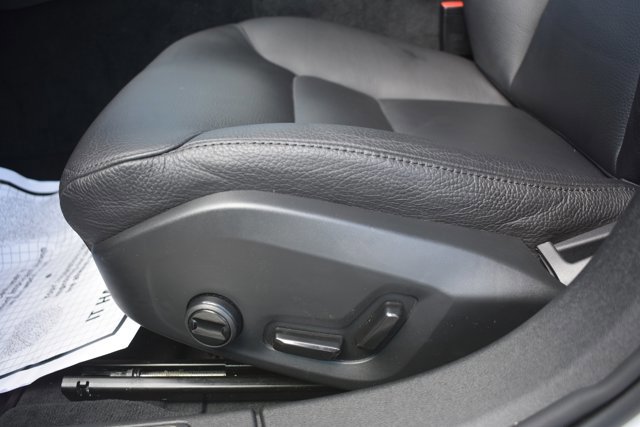 Used 2023 Volvo V60 B5 Cross Country Plus w/ Climate Package image 14