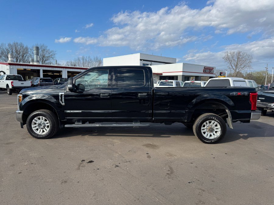 Used 2018 Ford F350 XLT AWD/4WD image 2