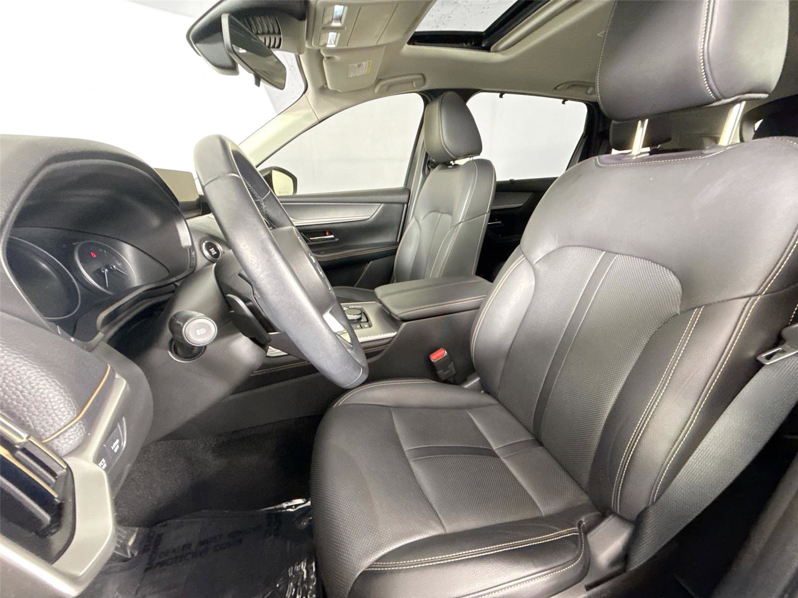 Certified 2024 MAZDA CX-90 3.3 Turbo w/ Preferred Package image 3