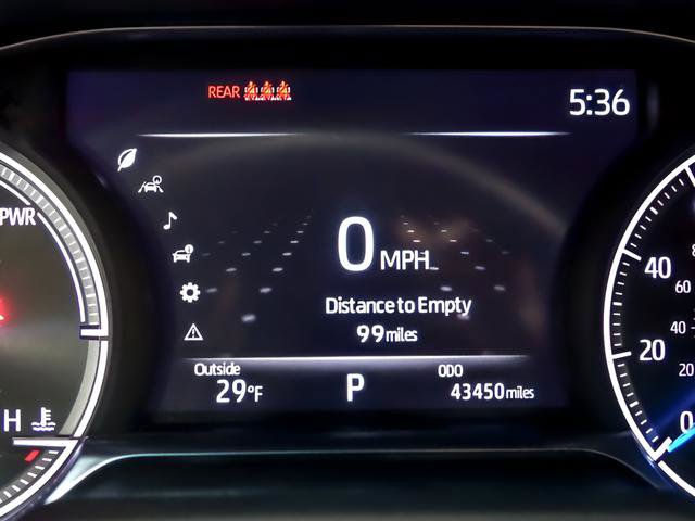 Used 2022 Toyota Venza XLE image 15