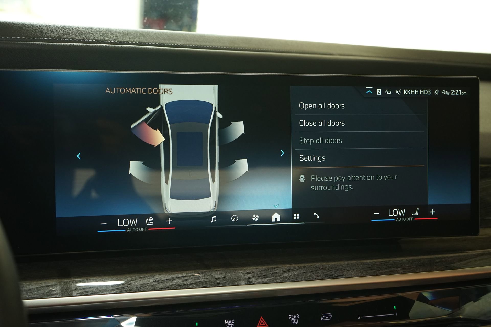 Used 2023 BMW 740i RWD image 20