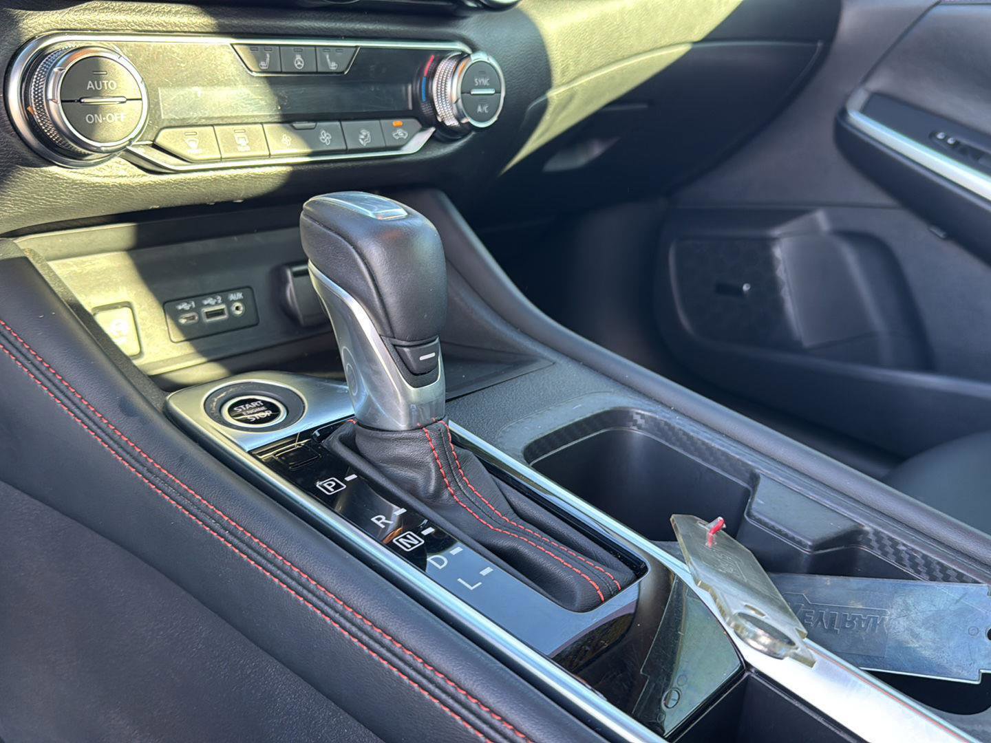 Used 2024 Nissan Sentra SR w/ SR Premium Package image 25