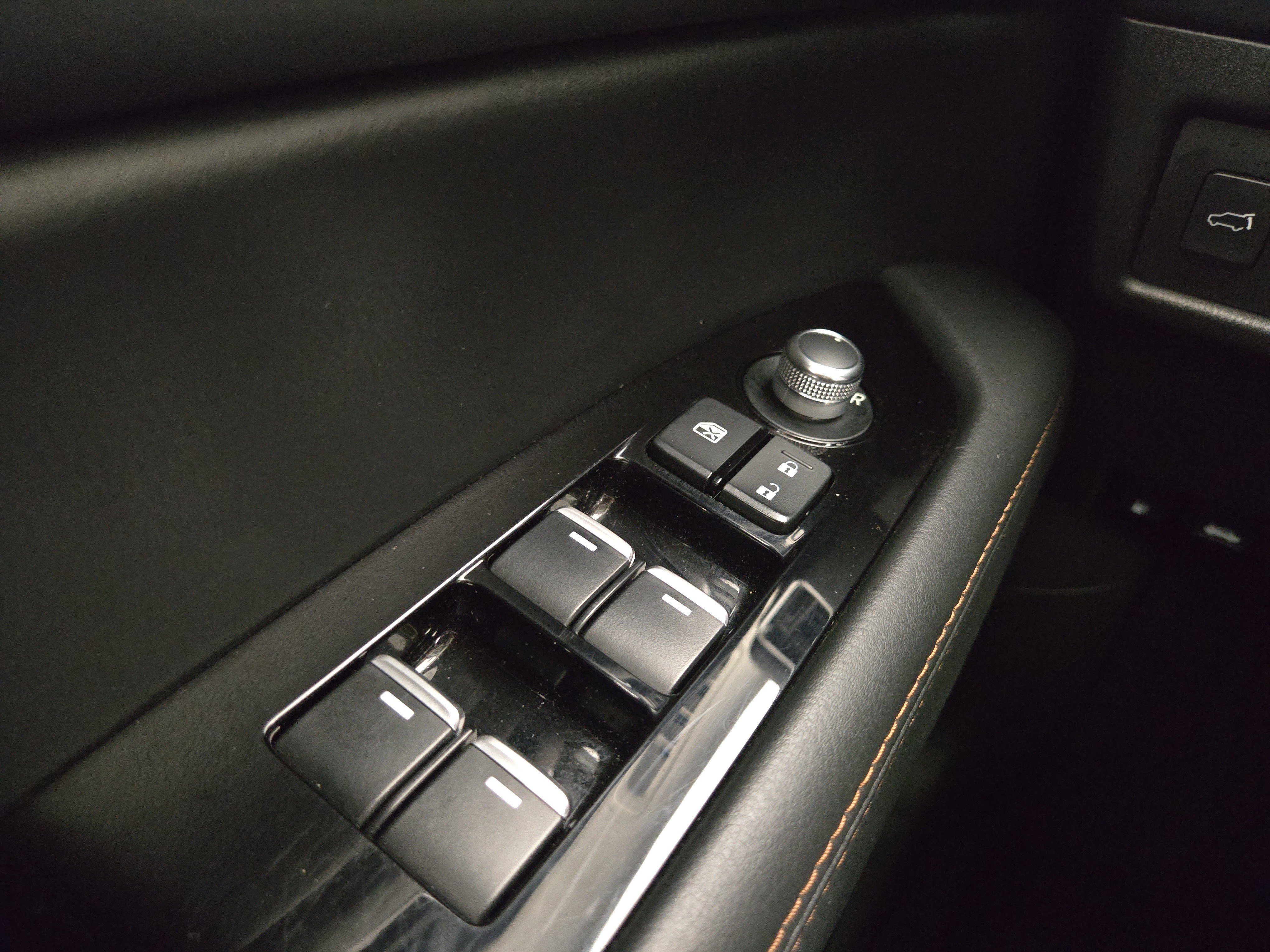 Used 2022 MAZDA CX-5 AWD 2.5 S w/ Premium Package image 31