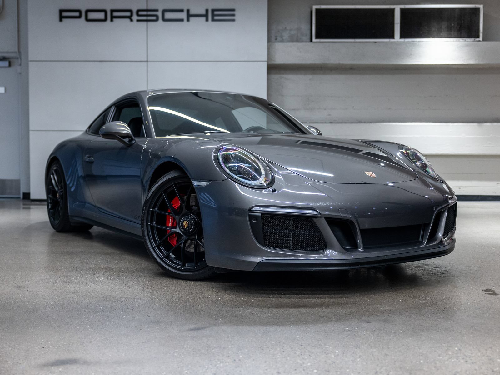 Certified 2018 Porsche 911 Carrera GTS RWD image 10