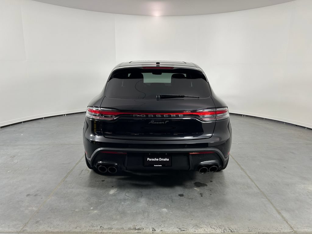 Certified 2025 Porsche Macan AWD/4WD image 6