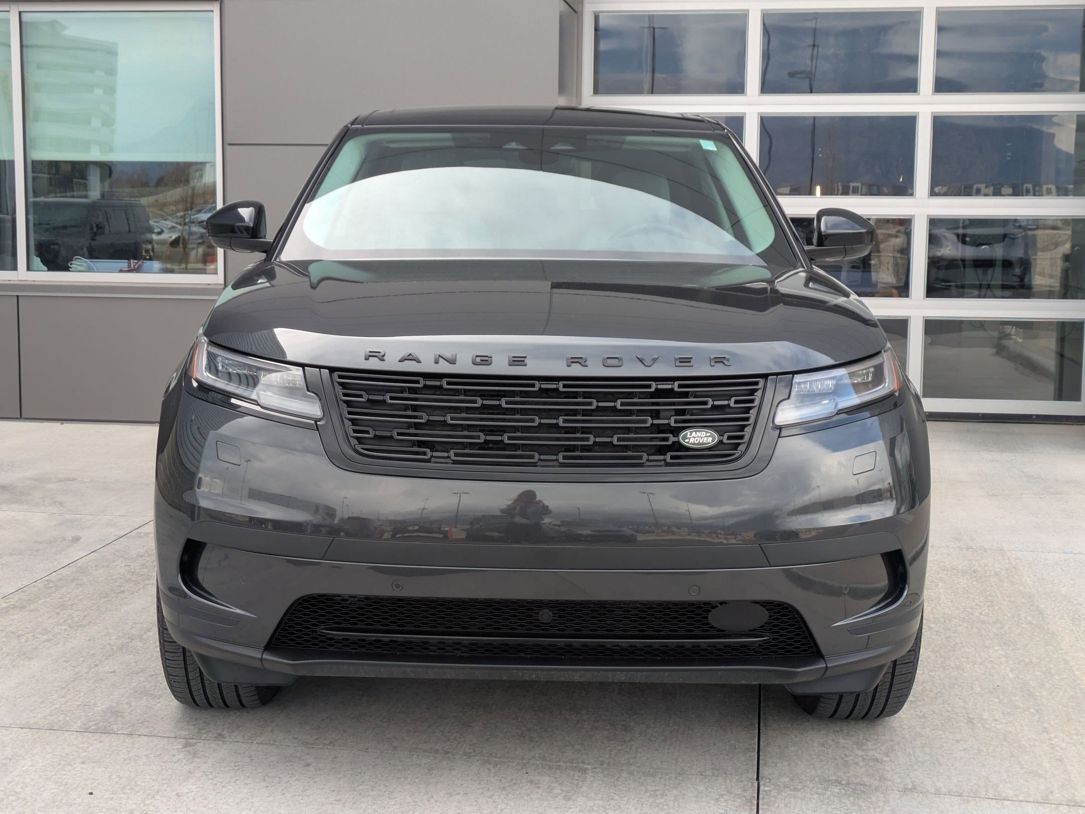 Certified 2025 Land Rover Range Rover Velar S image 2