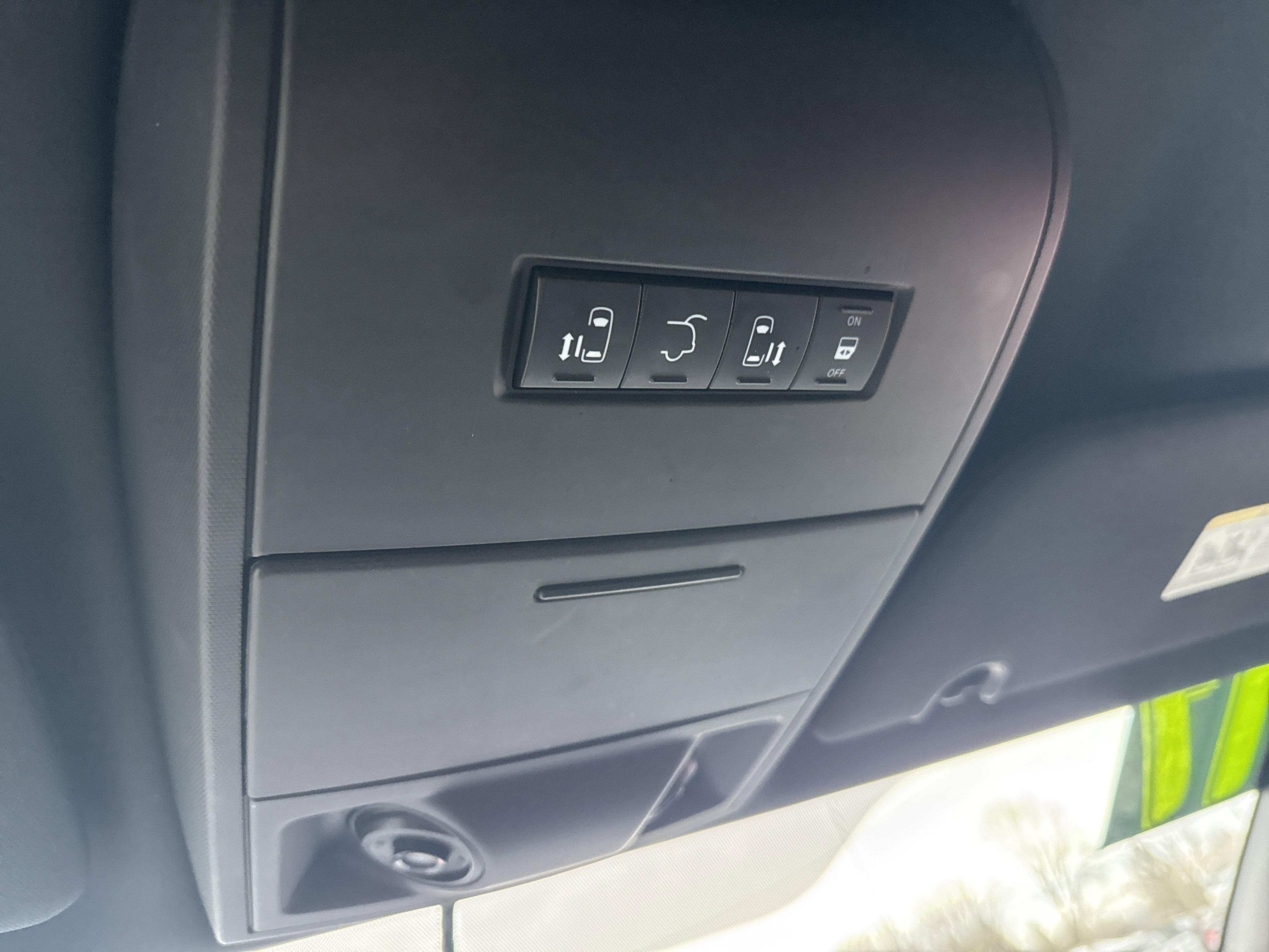 Used 2017 Dodge Grand Caravan GT image 30