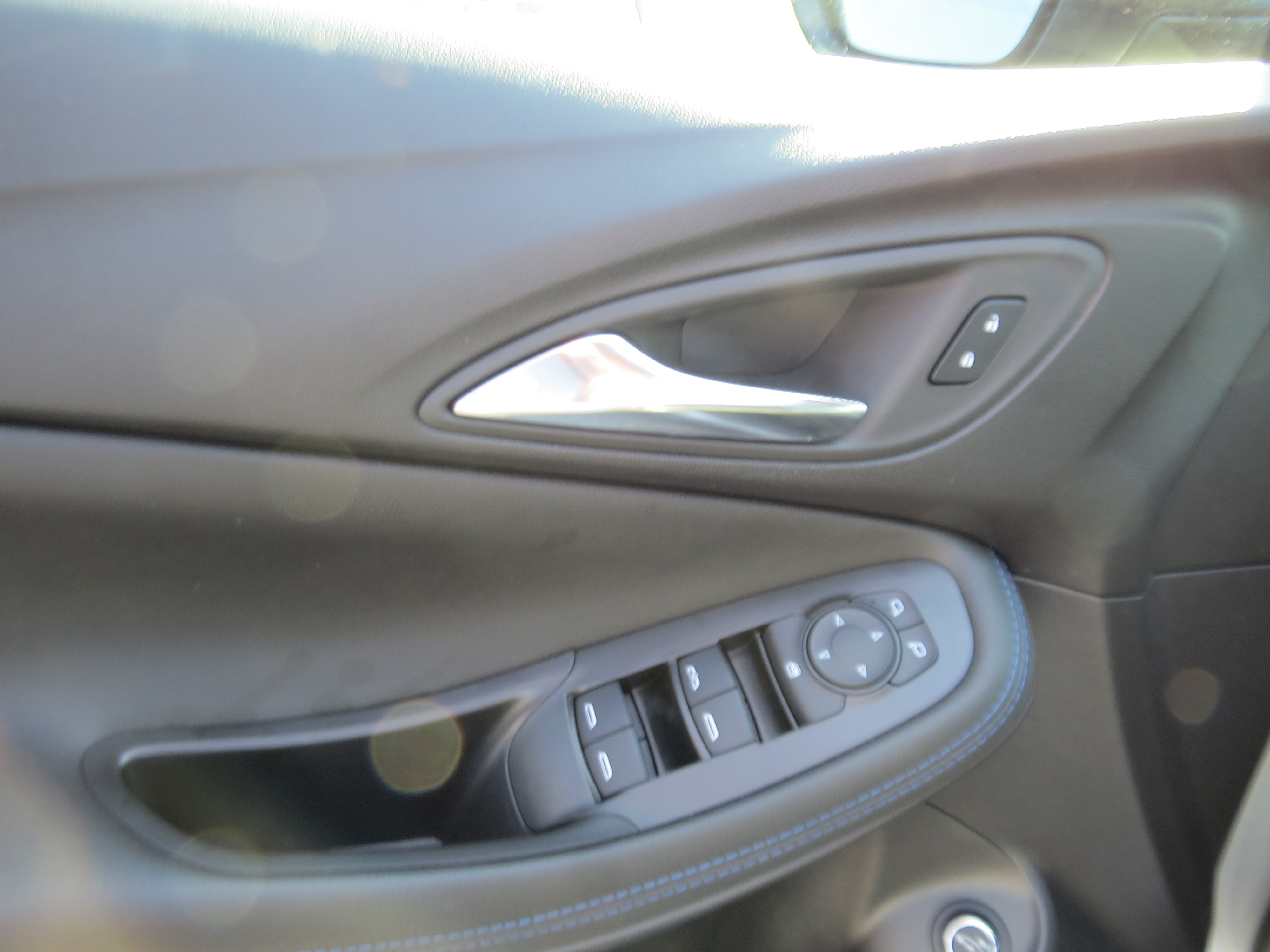 Used 2026 Buick Encore GX Sport Touring w/ Comfort Package FWD image 11