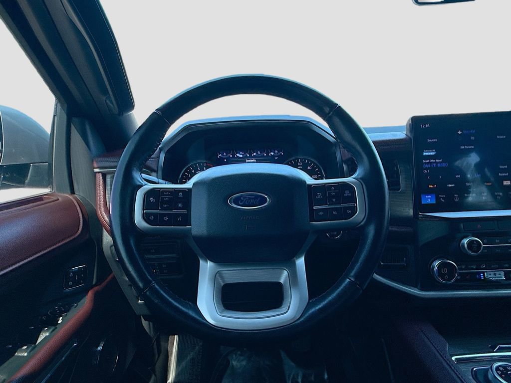 Used 2022 Ford Expedition Limited image 11