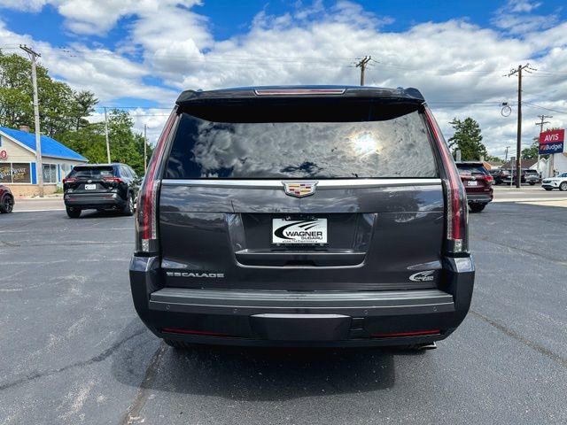 Used 2017 Cadillac Escalade Platinum AWD/4WD image 7
