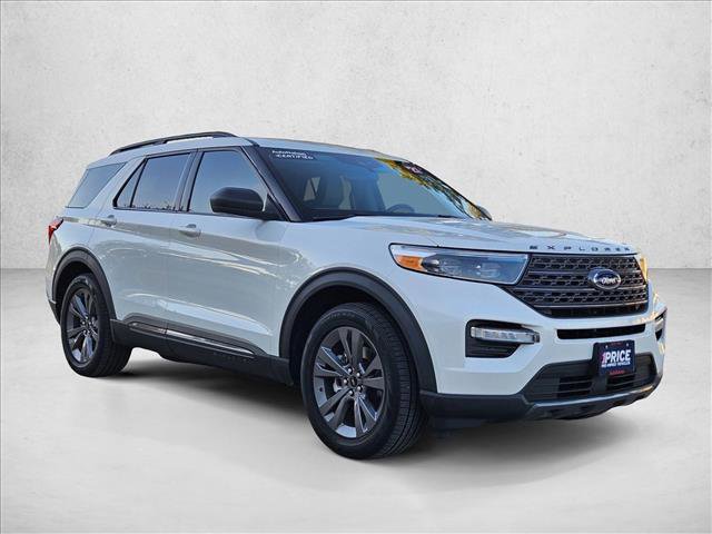 Used 2021 Ford Explorer XLT w/ Equipment Group 202A image 3