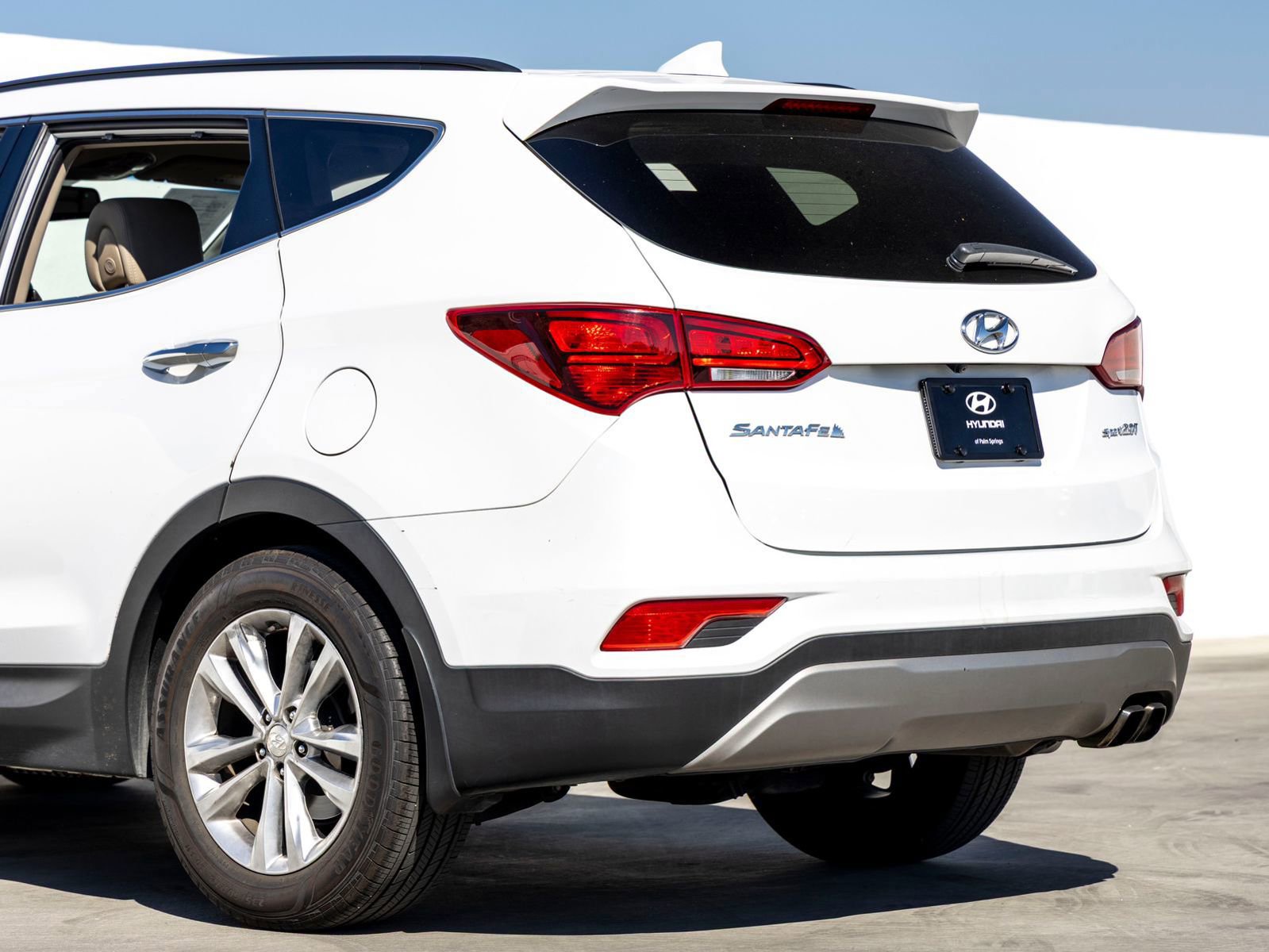 Used 2018 Hyundai Santa Fe Sport 2.0T FWD image 8