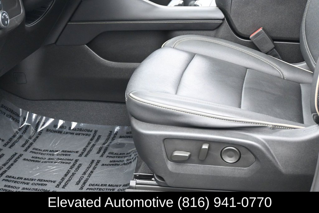 Used 2023 Chevrolet Tahoe Premier w/ Premium Package 2 RWD image 17