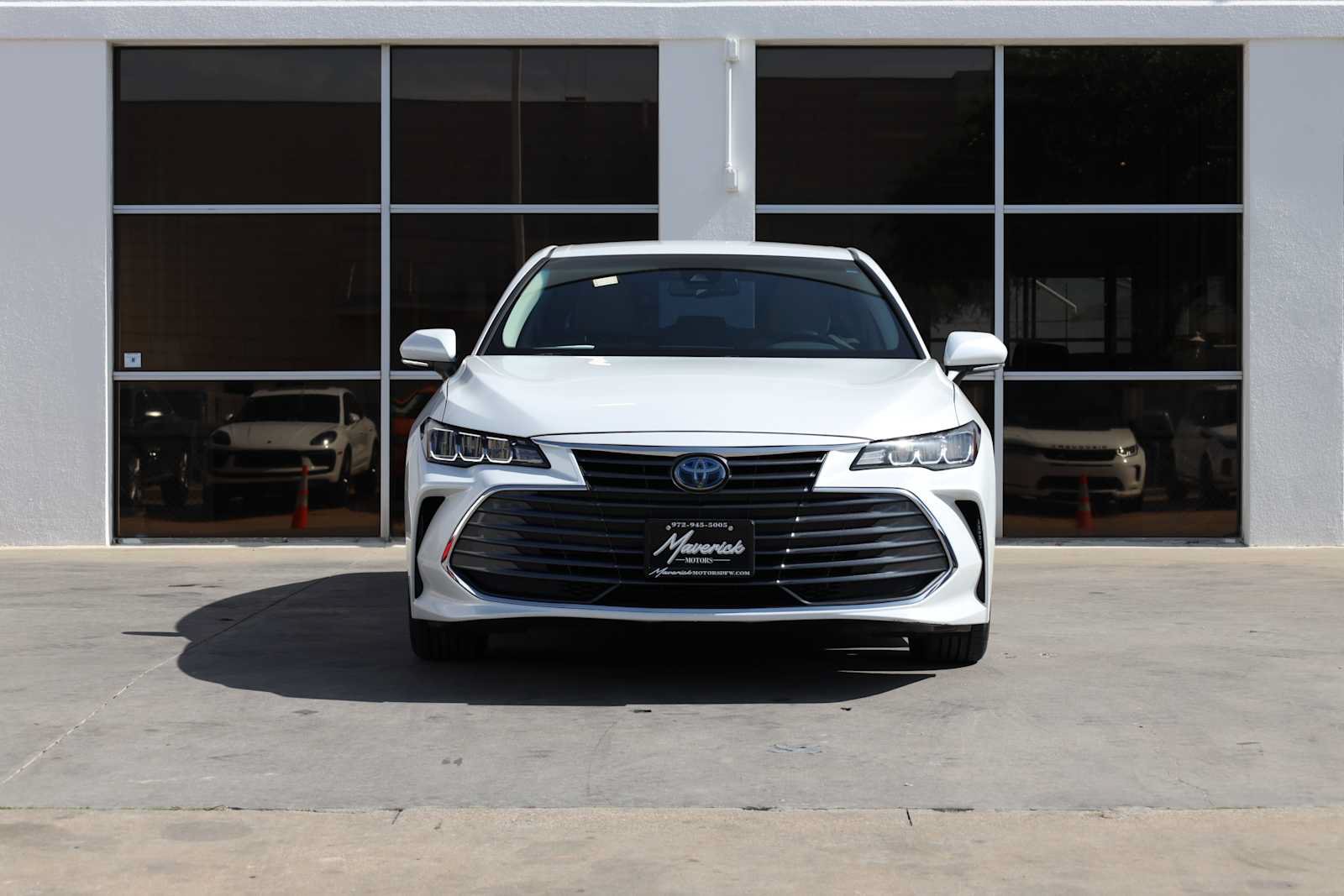 Used 2021 Toyota Avalon XLE FWD image 4