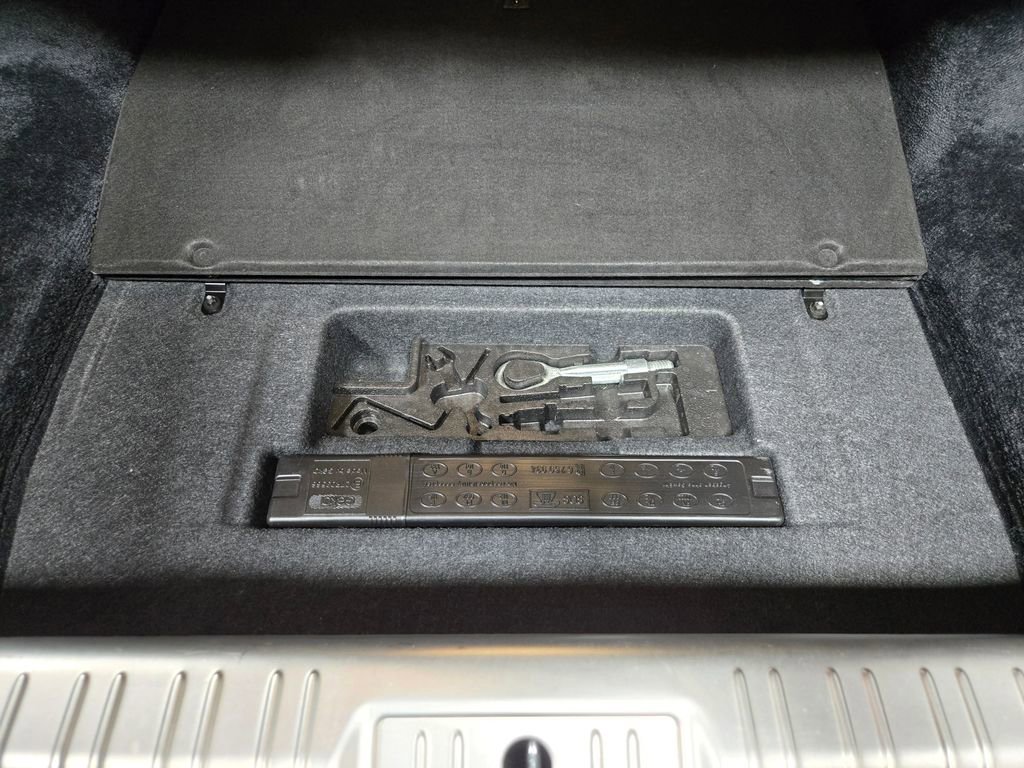 Used 2015 Rolls-Royce Wraith RWD image 42