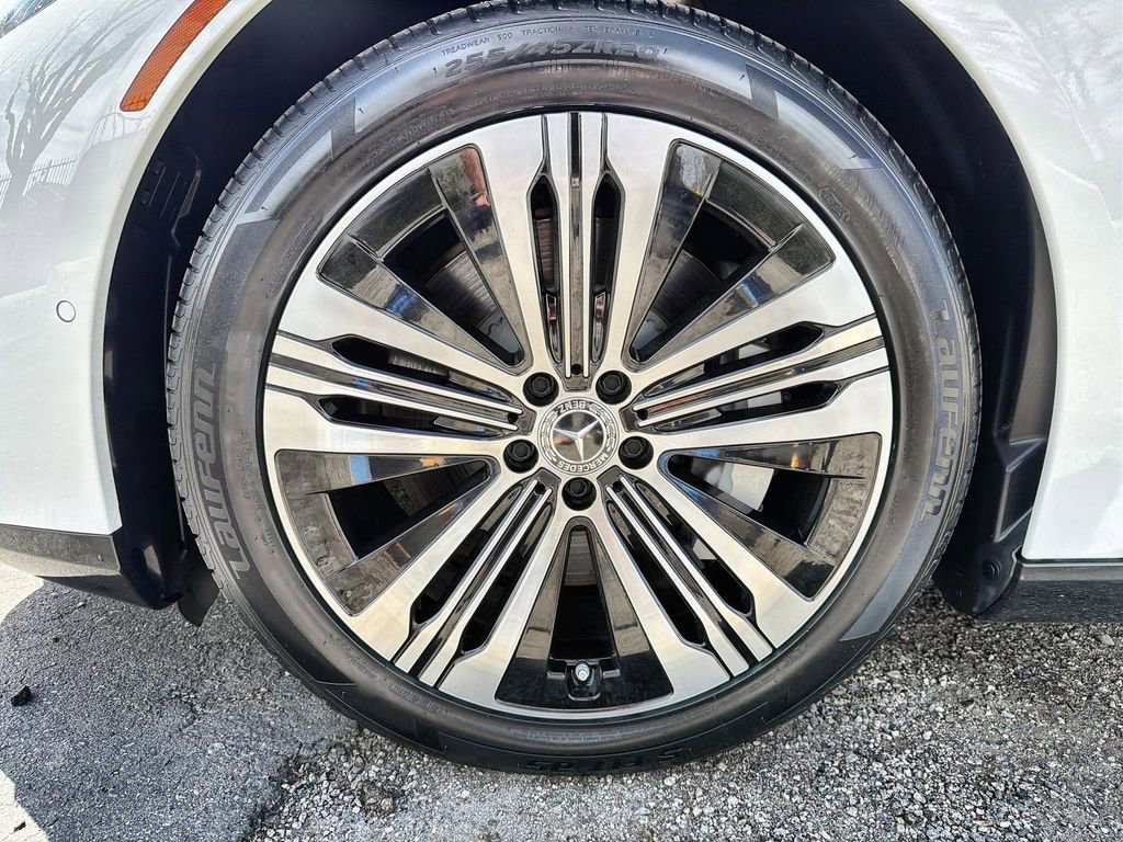 Used 2022 Mercedes-Benz EQS 450+ Sedan image 19