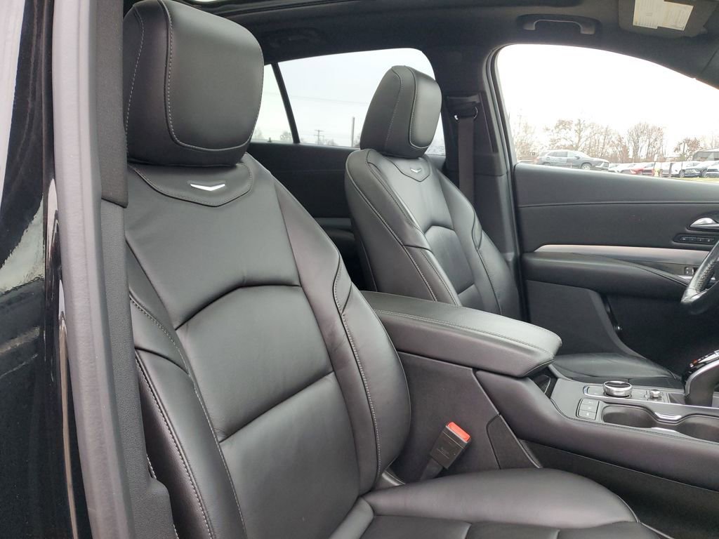 Used 2021 Cadillac XT4 Premium Luxury w/ Cold Weather Package image 30