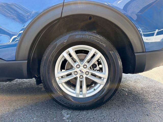 Used 2023 Ford Explorer XLT w/ Equipment Group 202A image 30