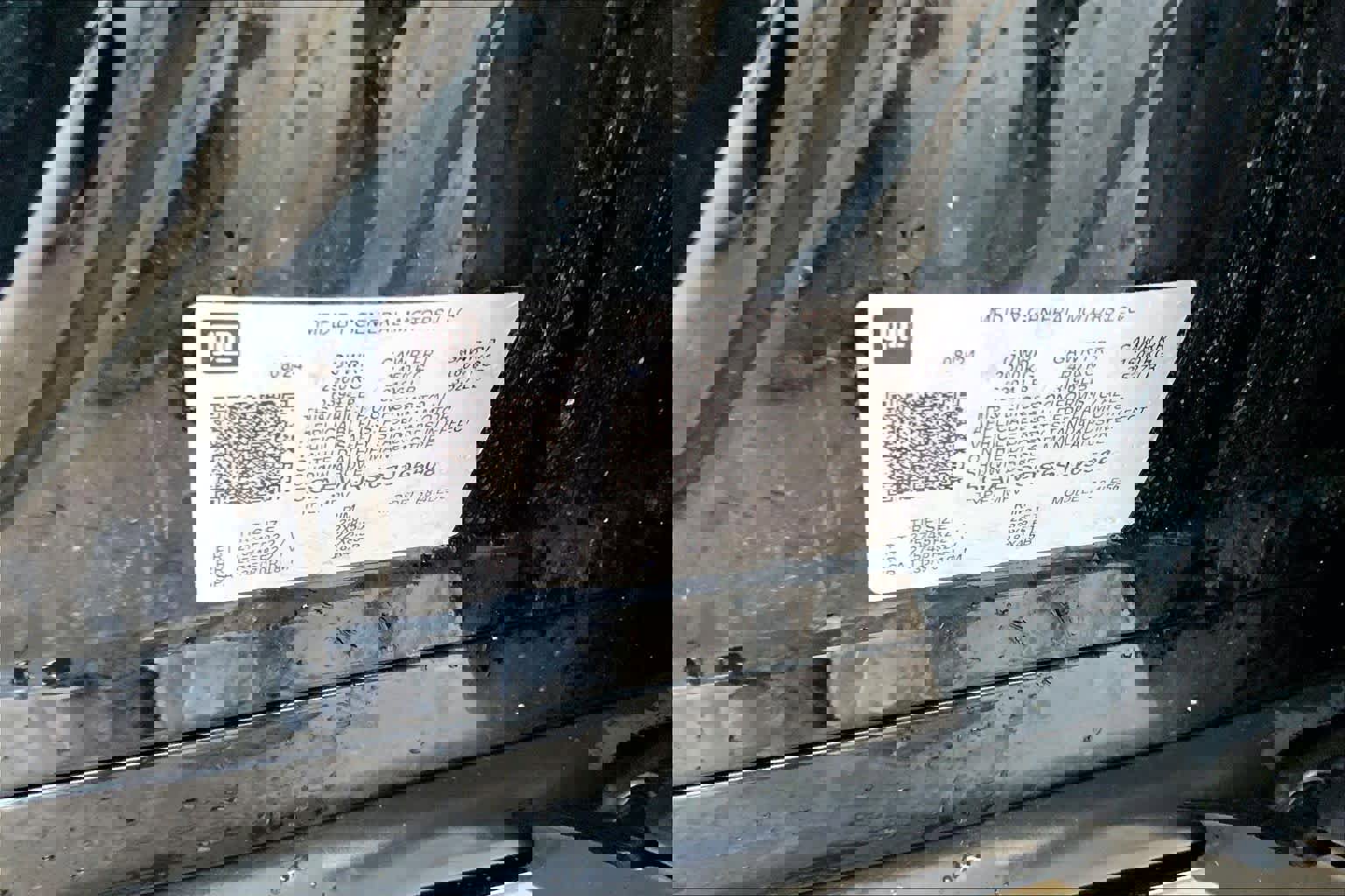 Certified 2025 Buick Enclave Avenir image 33