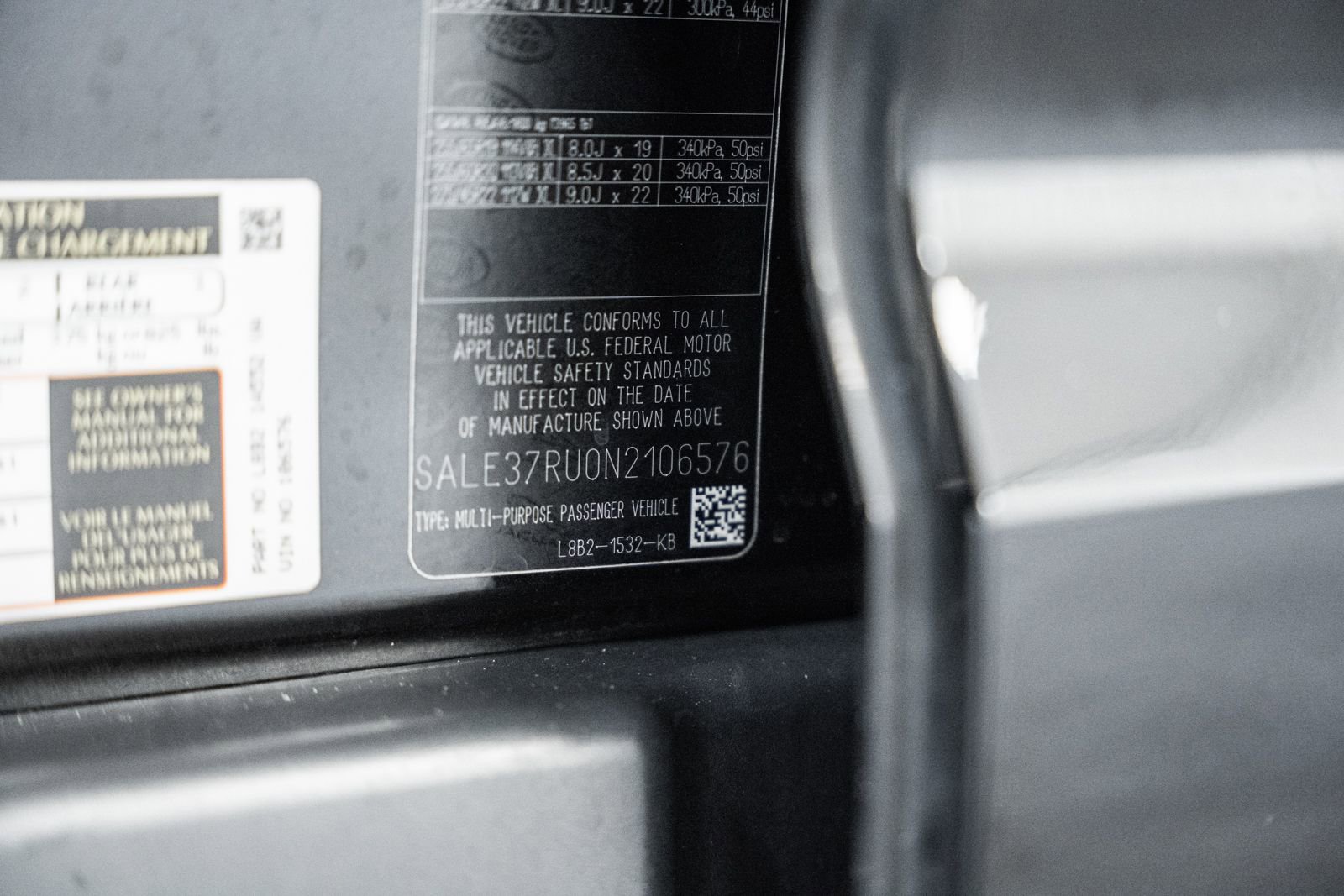 Used 2022 Land Rover Defender 110 X-Dynamic HSE AWD/4WD image 48