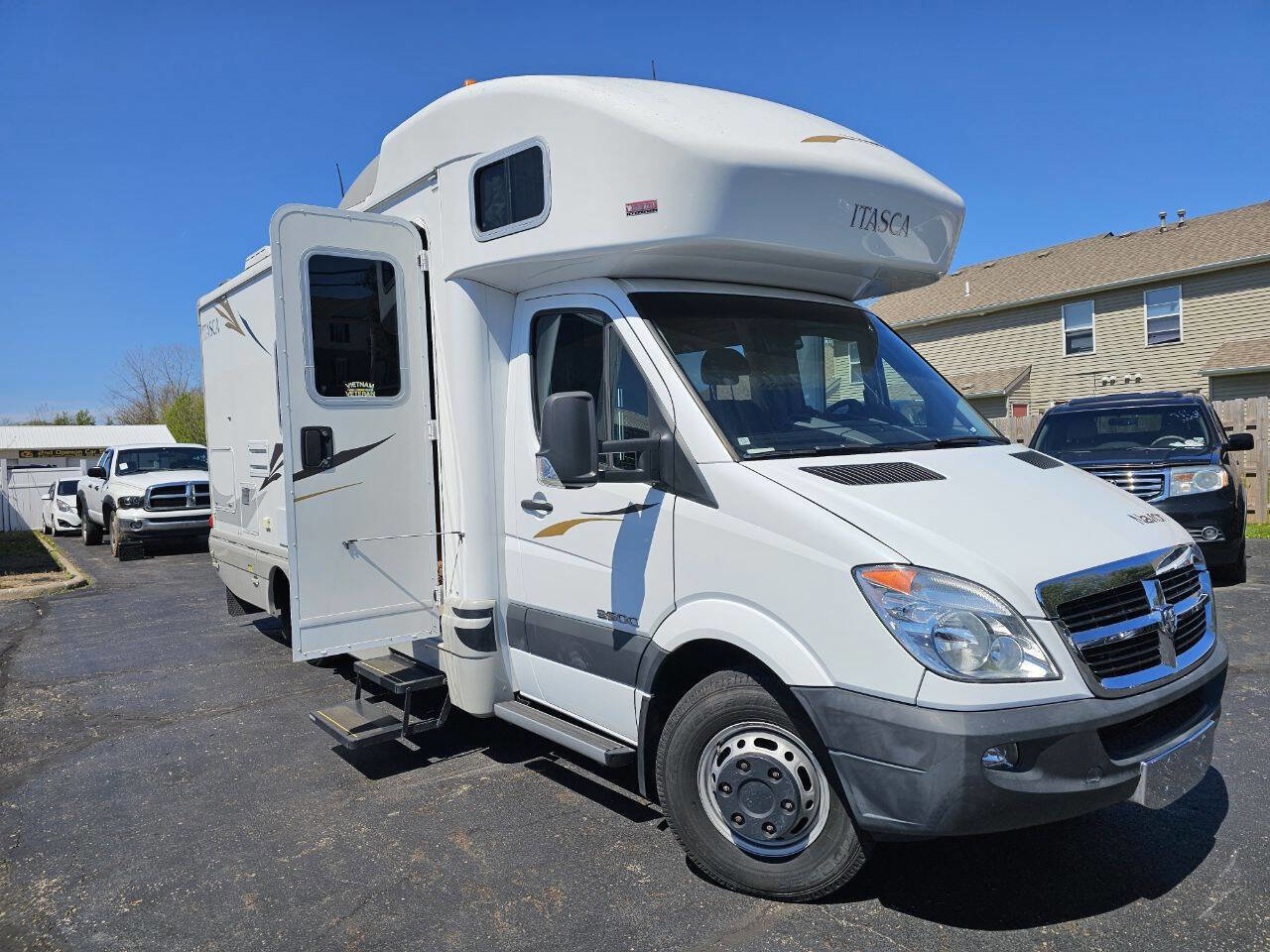 Used 2007 Dodge Sprinter 3500 image 4