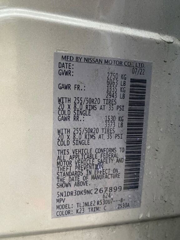 Used 2022 Nissan Pathfinder Platinum image 27