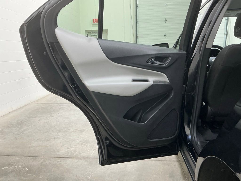 Used 2023 Chevrolet Equinox LT image 18