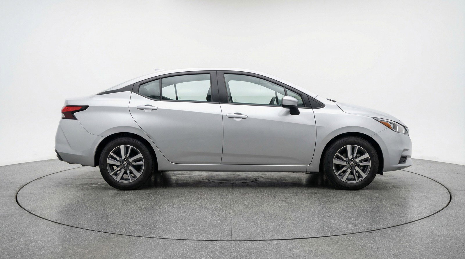 Used 2025 Nissan Versa SV FWD image 11