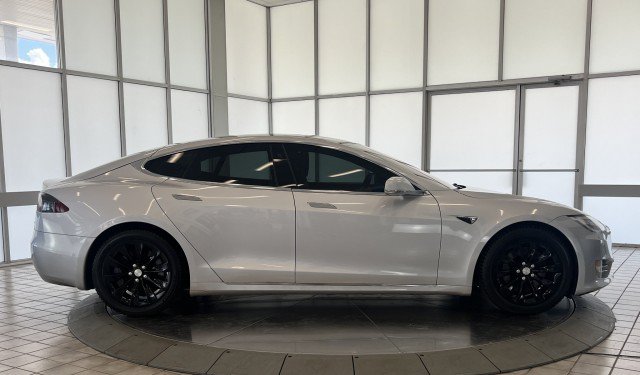 Used 2017 Tesla Model S 75D AWD/4WD image 8