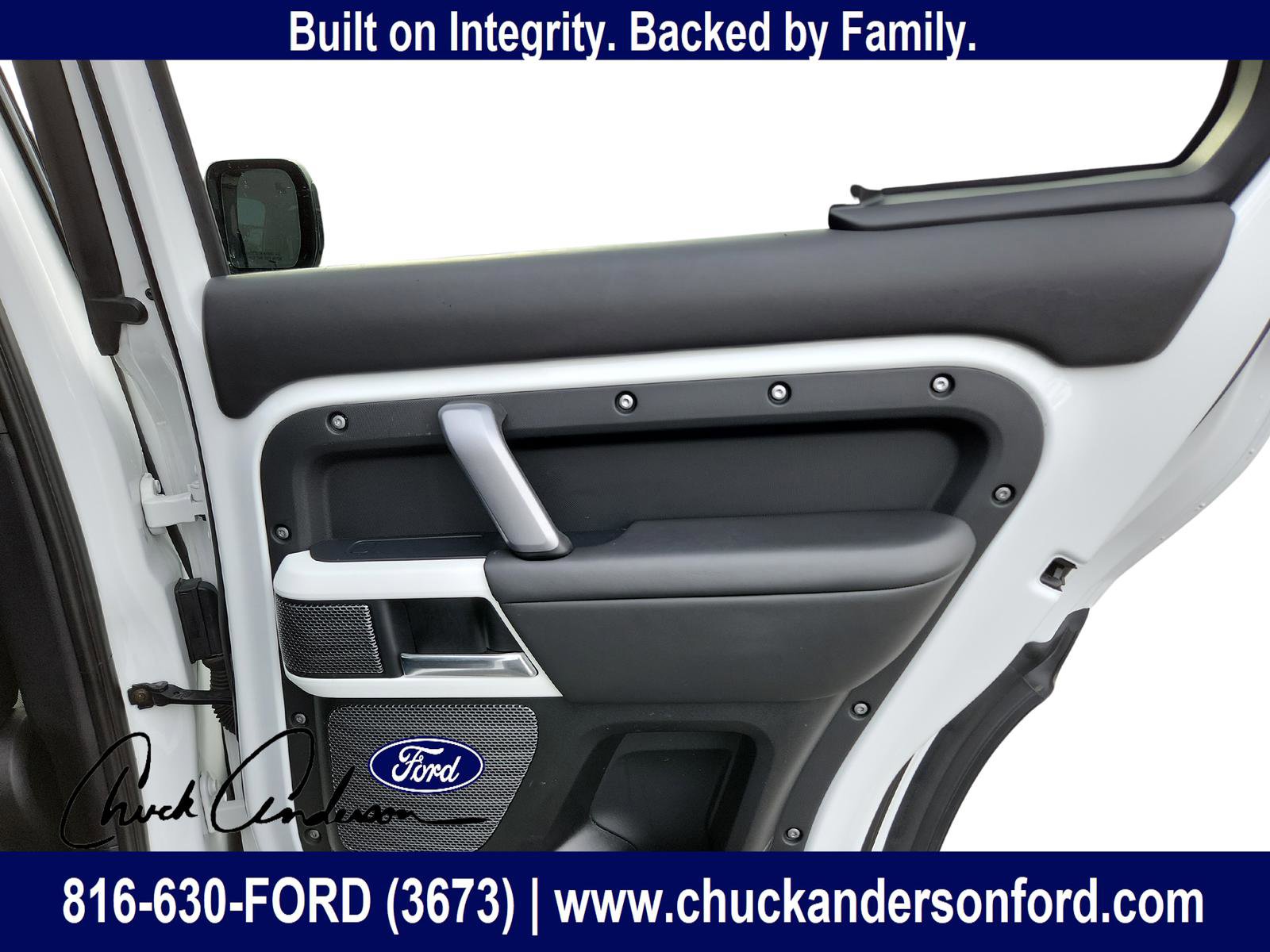 Used 2021 Land Rover Defender 110 X-Dynamic HSE image 29