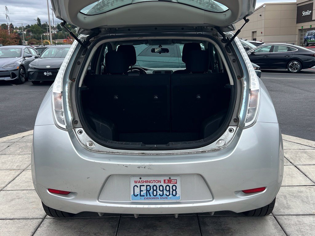 Used 2013 Nissan Leaf S FWD image 10