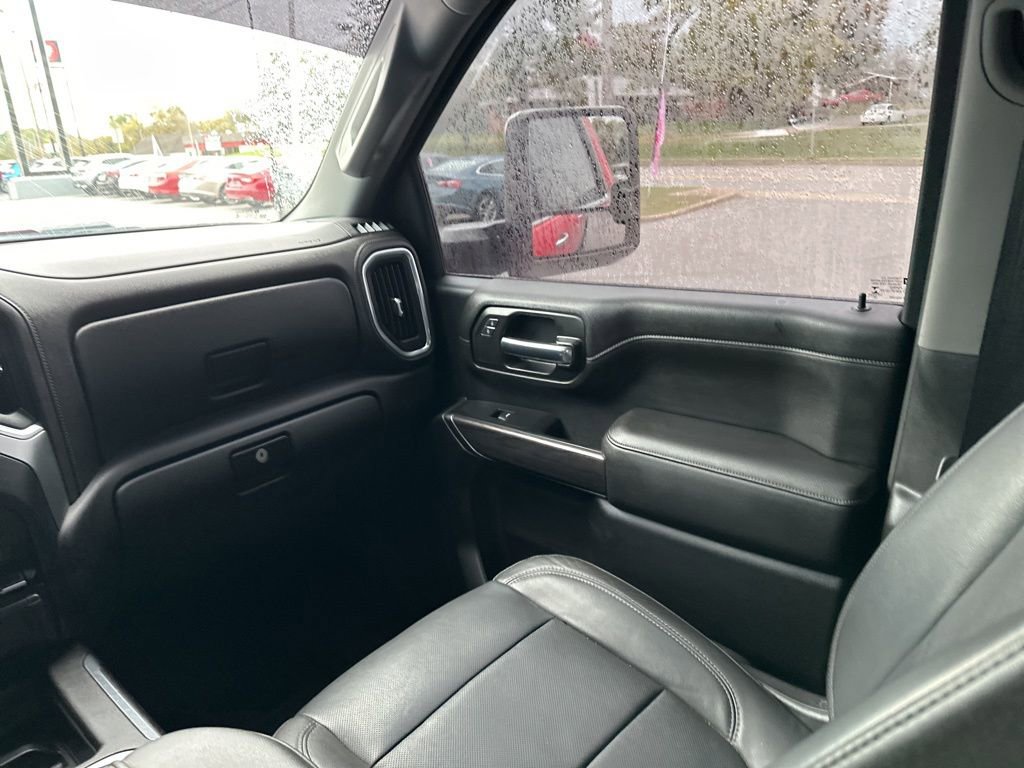 Used 2020 Chevrolet Silverado 2500 LTZ w/ LTZ Convenience Package image 12