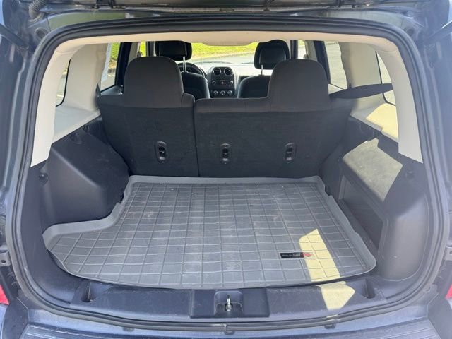 Used 2014 Jeep Patriot Latitude FWD image 9