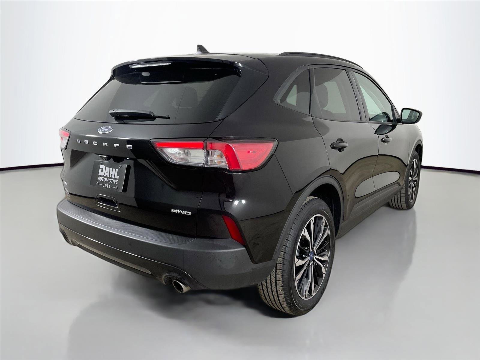 Used 2022 Ford Escape SE w/ SE Sport Appearance Package AWD/4WD image 13