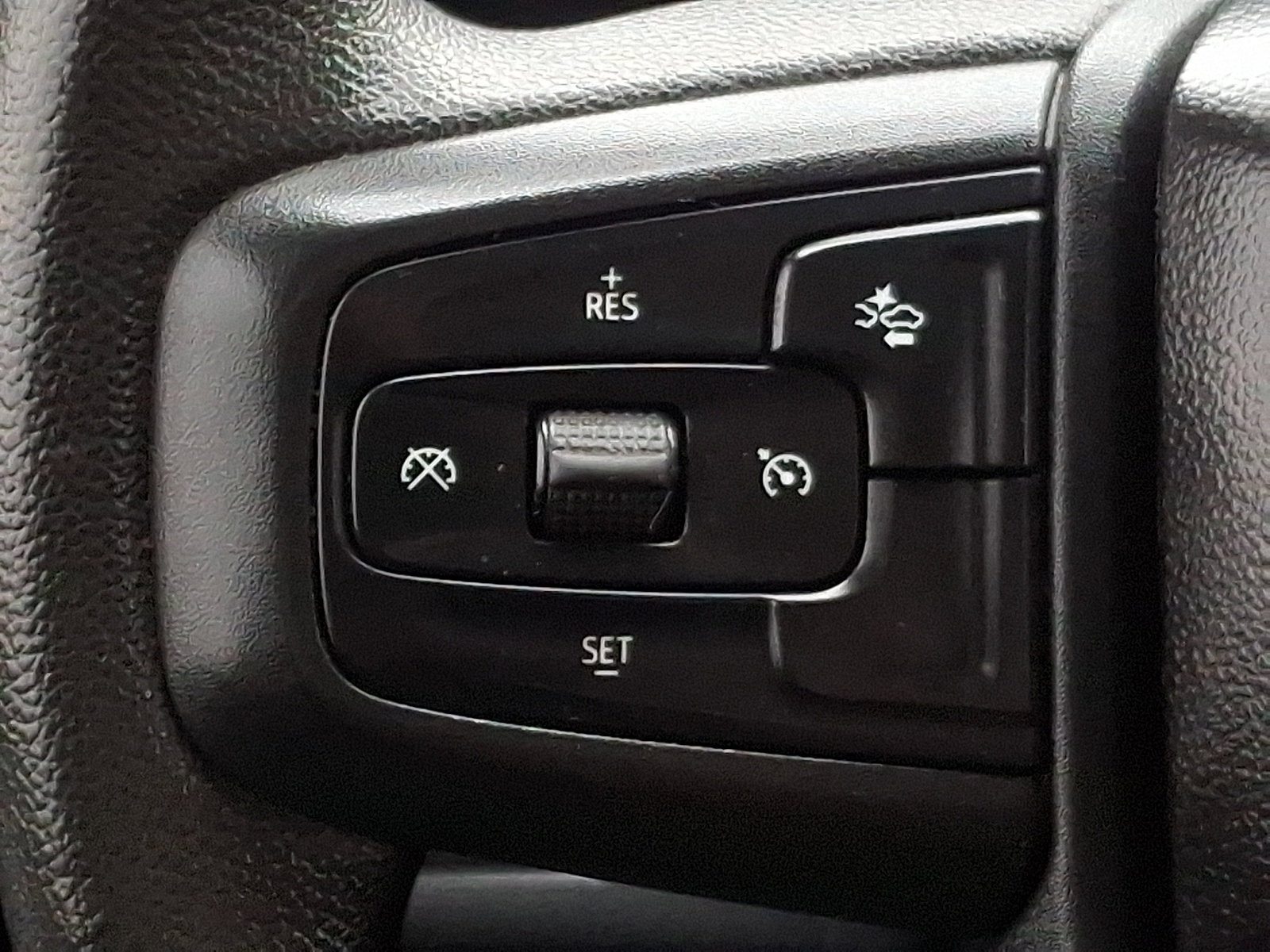 Used 2024 GMC Sierra 2500 Pro w/ Convenience Package image 21