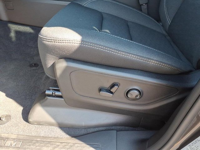 New 2026 RAM 1500 4x4 Crew Cab image 8