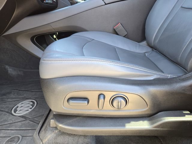 Used 2018 Buick Enclave Premium image 24