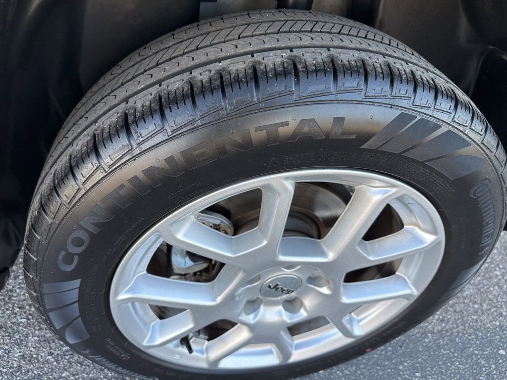 Used 2023 Jeep Renegade Latitude image 11