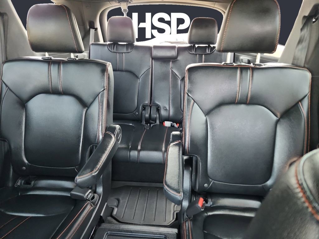 Used 2025 Honda Pilot TrailSport image 13