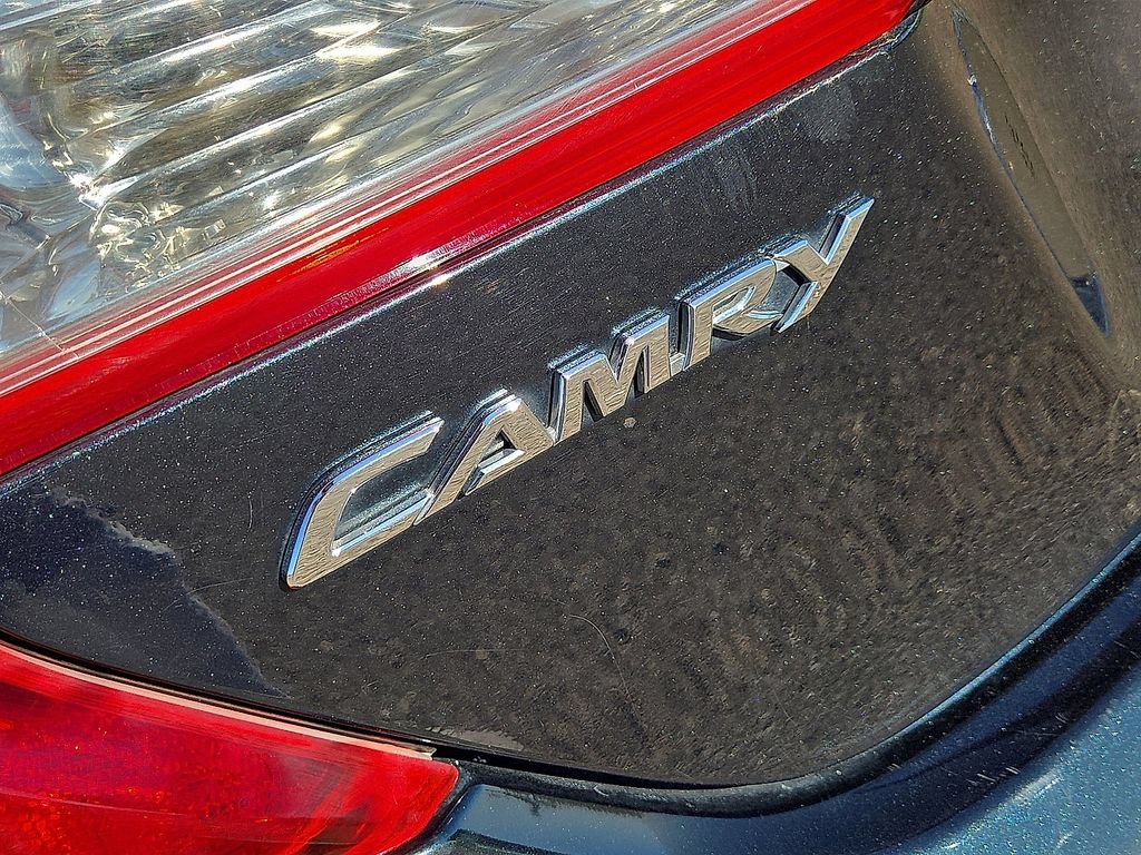Used 2013 Toyota Camry SE FWD image 13