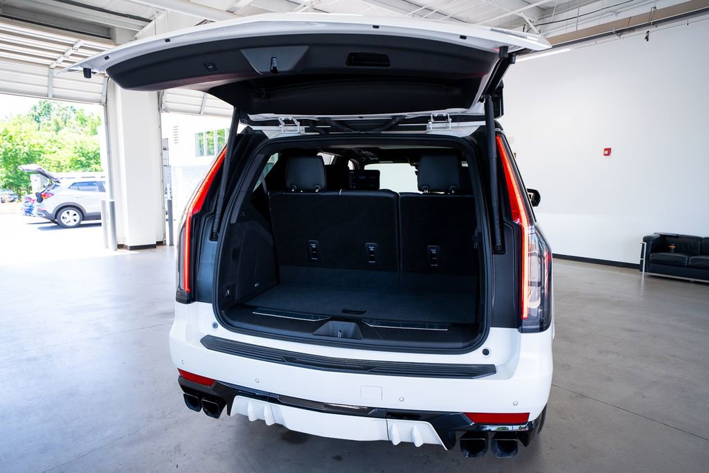 Used 2023 Cadillac Escalade V AWD/4WD image 54