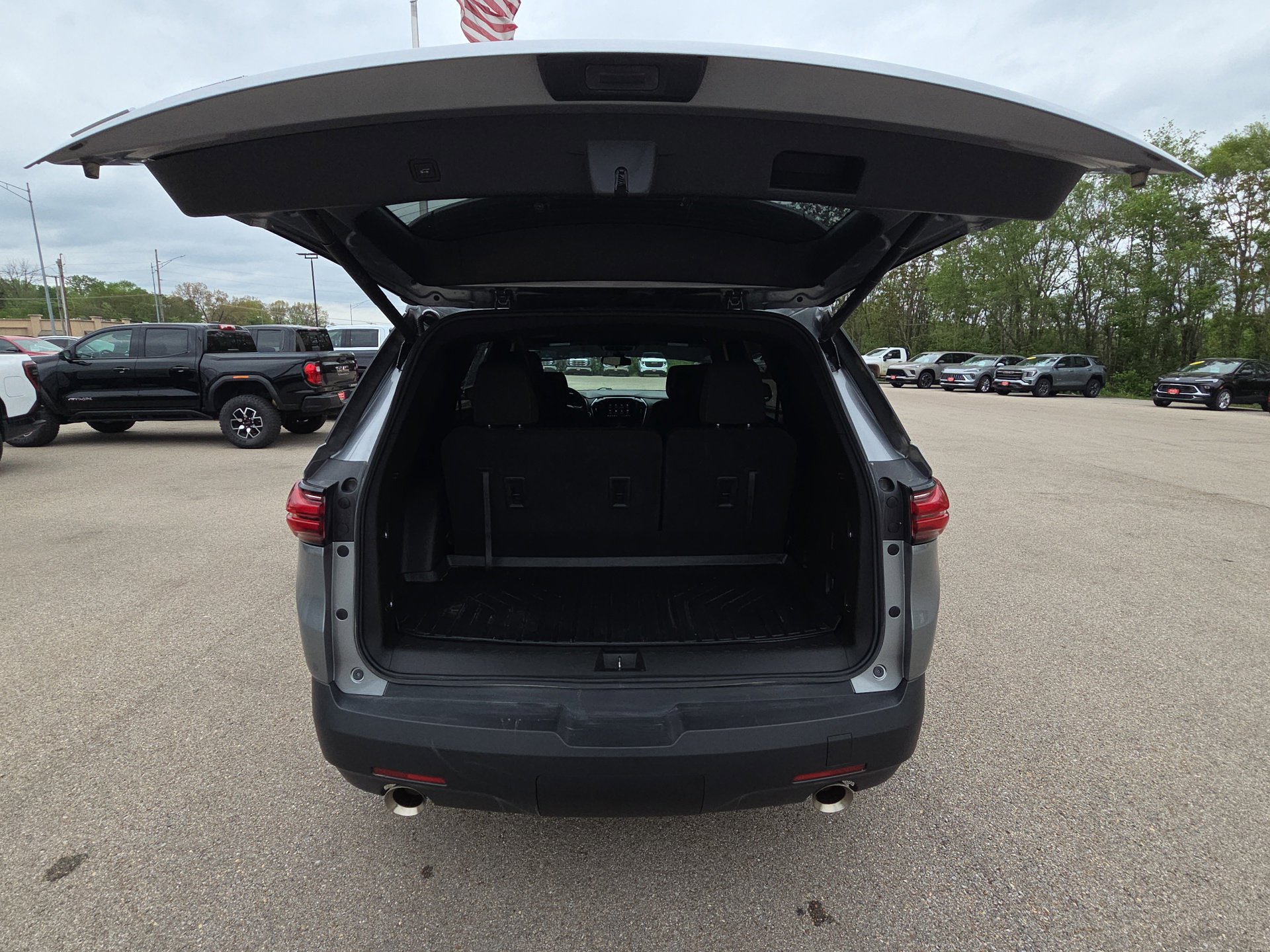 Certified 2024 Chevrolet Traverse LT FWD image 32