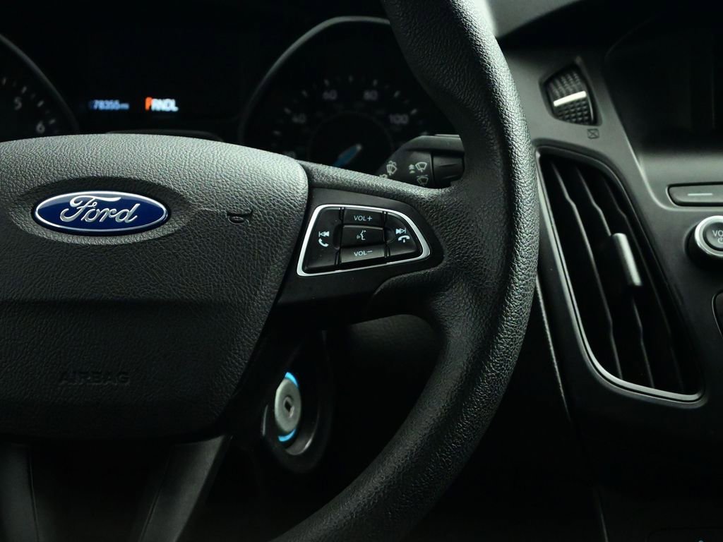 Used 2018 Ford Focus SE image 42