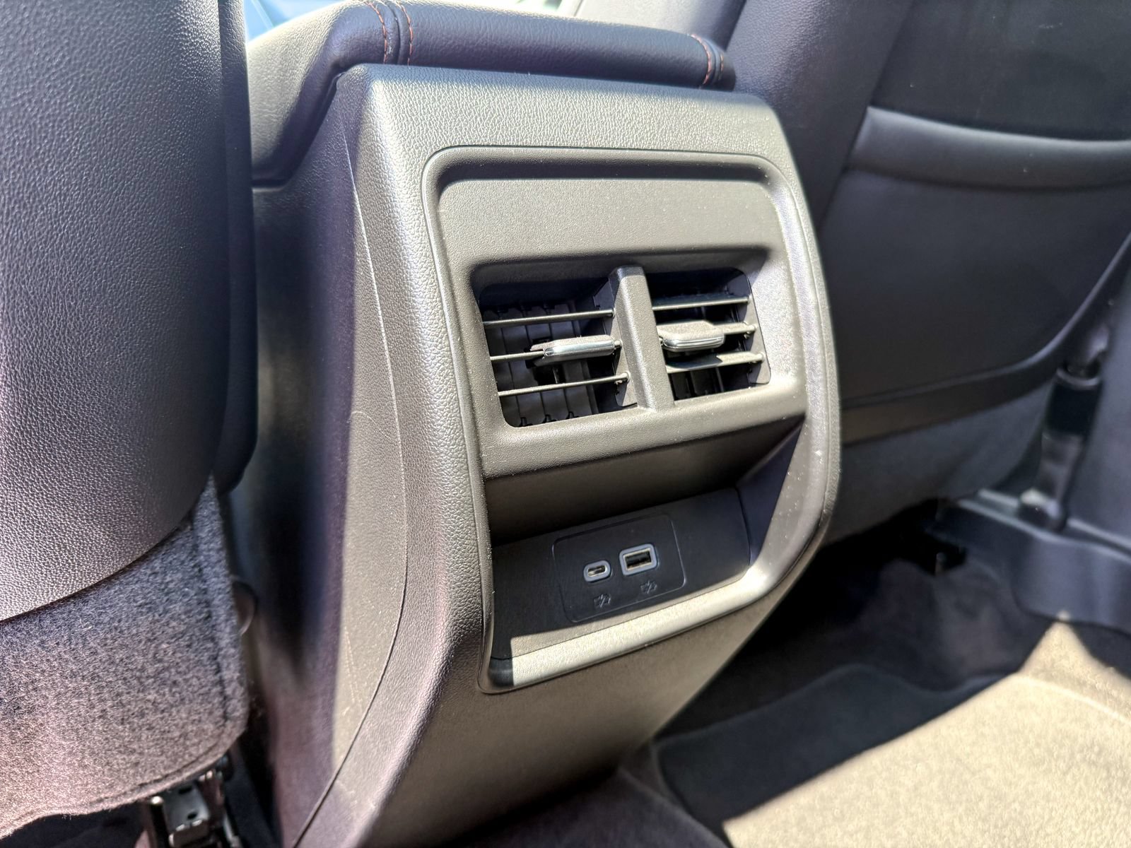 Used 2023 Cadillac XT4 Sport w/ Driver Assist Package AWD/4WD image 34